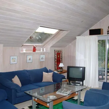 Sleeps 8 Wifi